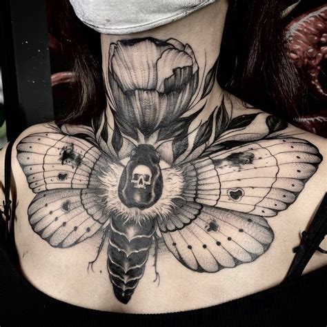 chest moth tattoo|115 Intriguing Moth Tattoo Ideas with Meanings and。